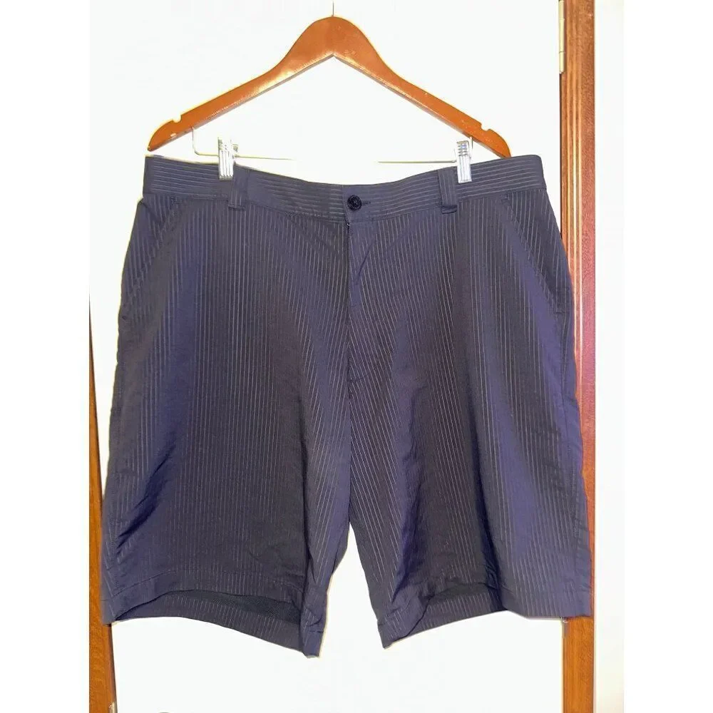 Under Armour Black Stripe Shorts  Size 40‎
